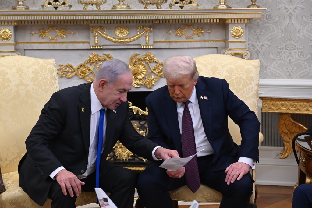 Prime Minister Netanyahu with President Donald Trump at the White House.