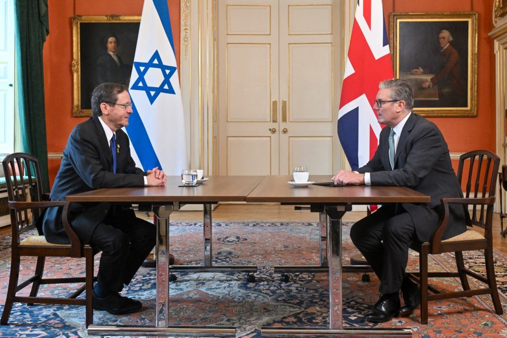 Prime Minister Starmer welcomed Israeli President Isaac Herzog to No 10
