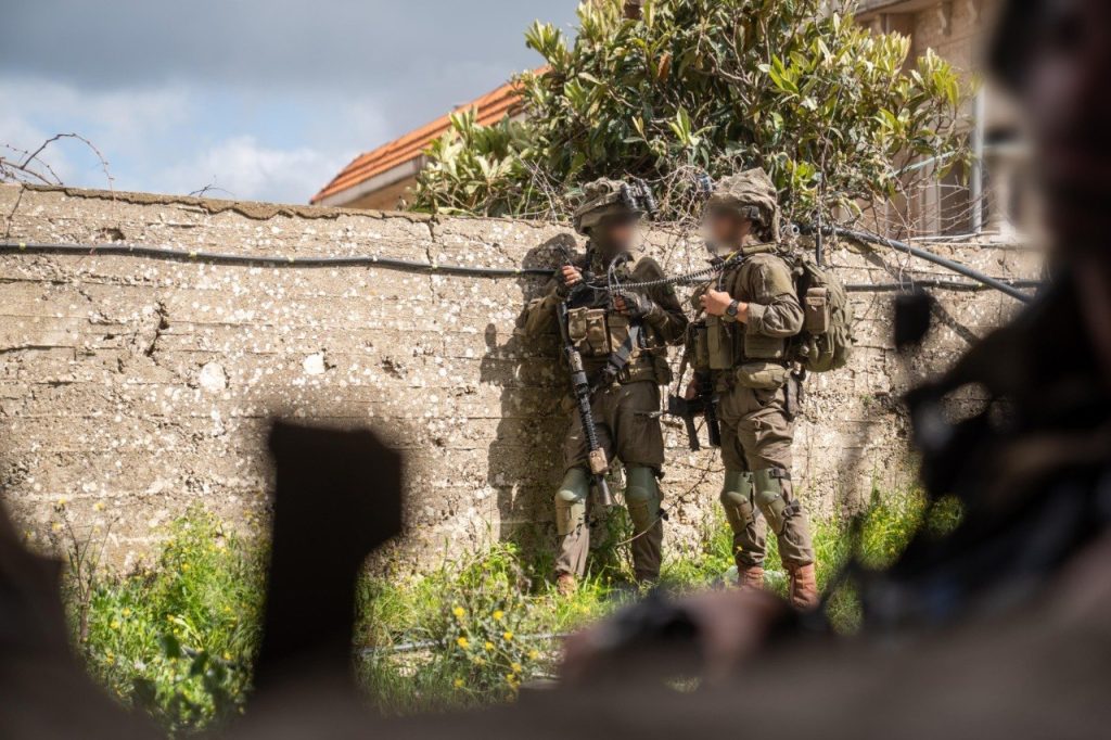 IDF continue operations in the Bint Jbeil area to expand the security zone.
